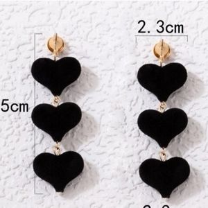 BRAND NEW Black Hearts Drop Earrings